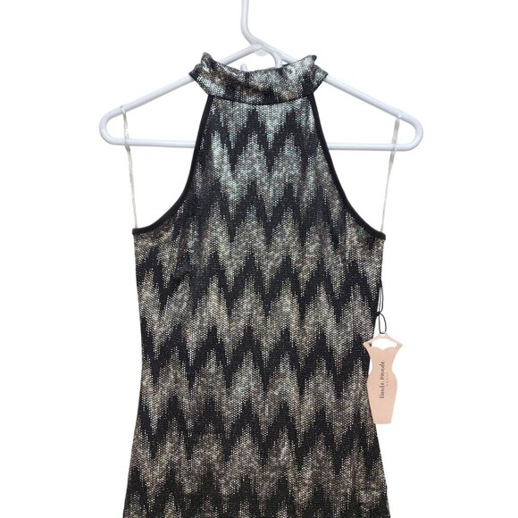 Chevron Print Bodycon Mini Dress Halter Neck Keyhole Back Haute Black Silver M - Picture 9 of 10